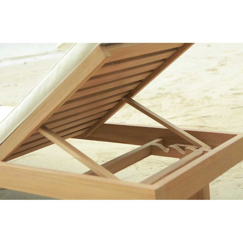 ADOUER WOOD Solid Acacia Wood Outdoor Pool Lounger With Adjustable Backrest