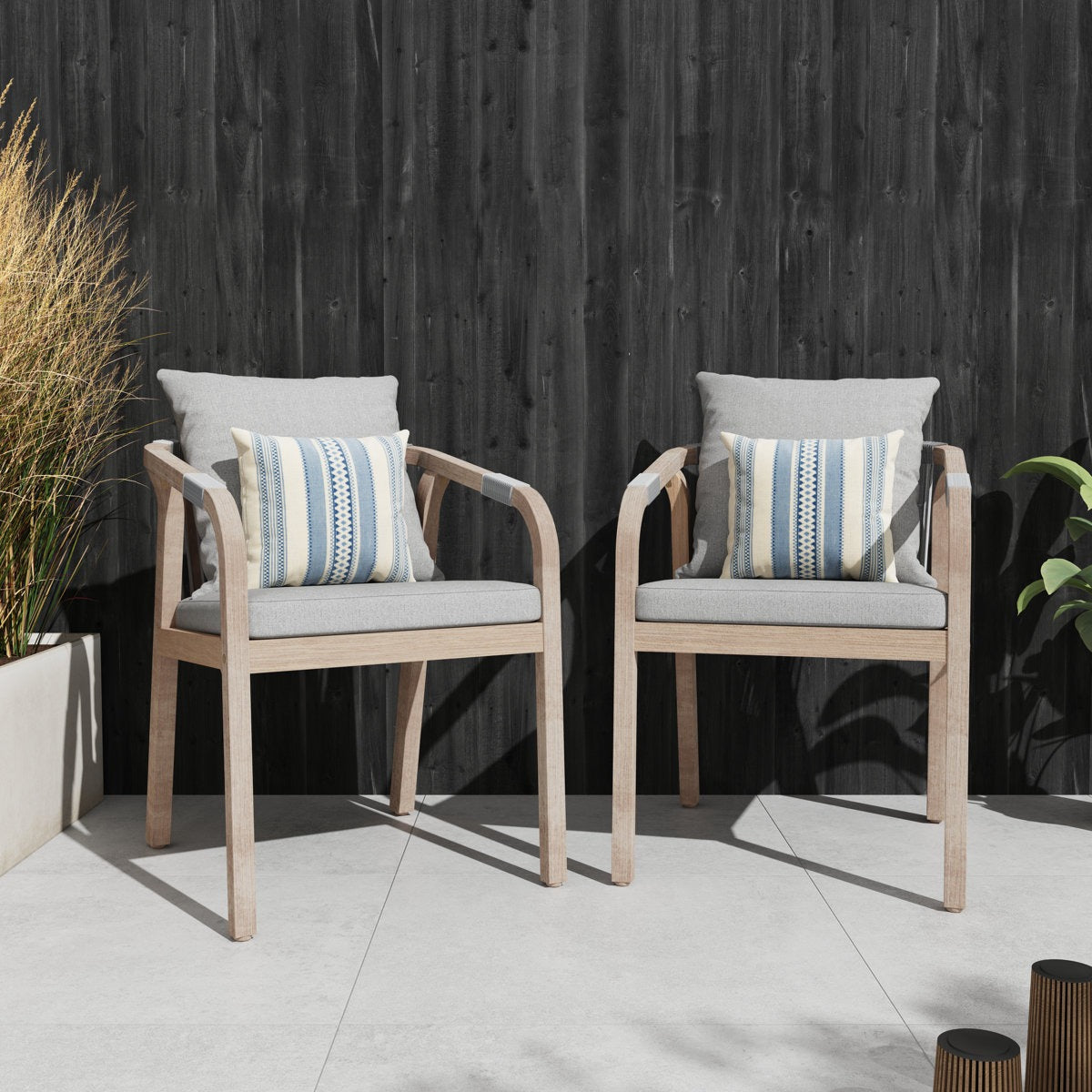 ADOUER WOOD Solid Acacia Wood 8-Seater Outdoor Dining Set with Weather-Resistant Grey Cushions Exterior PU Finish