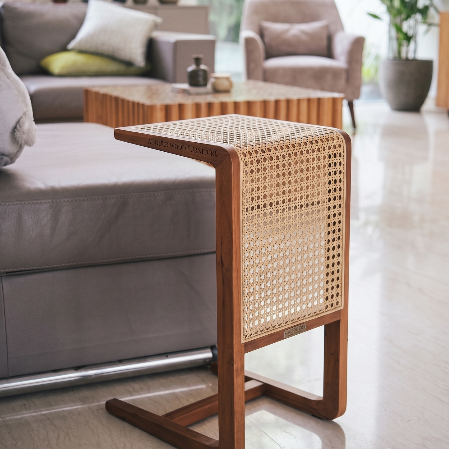 ADOUER WOOD Modern C-Shaped Side Table with Natural Rattan Webbing