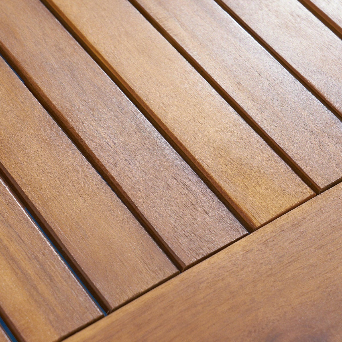 ADOUER WOOD Round Slatted Wooden Patio Table with 4 Matching Armchairs