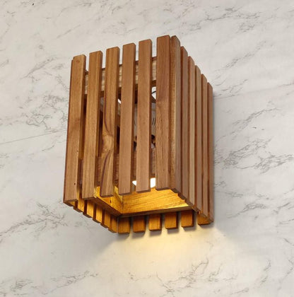 ADOUER WOOD Modern Zen Slatted Solid Wood Timber Wall Lamp
