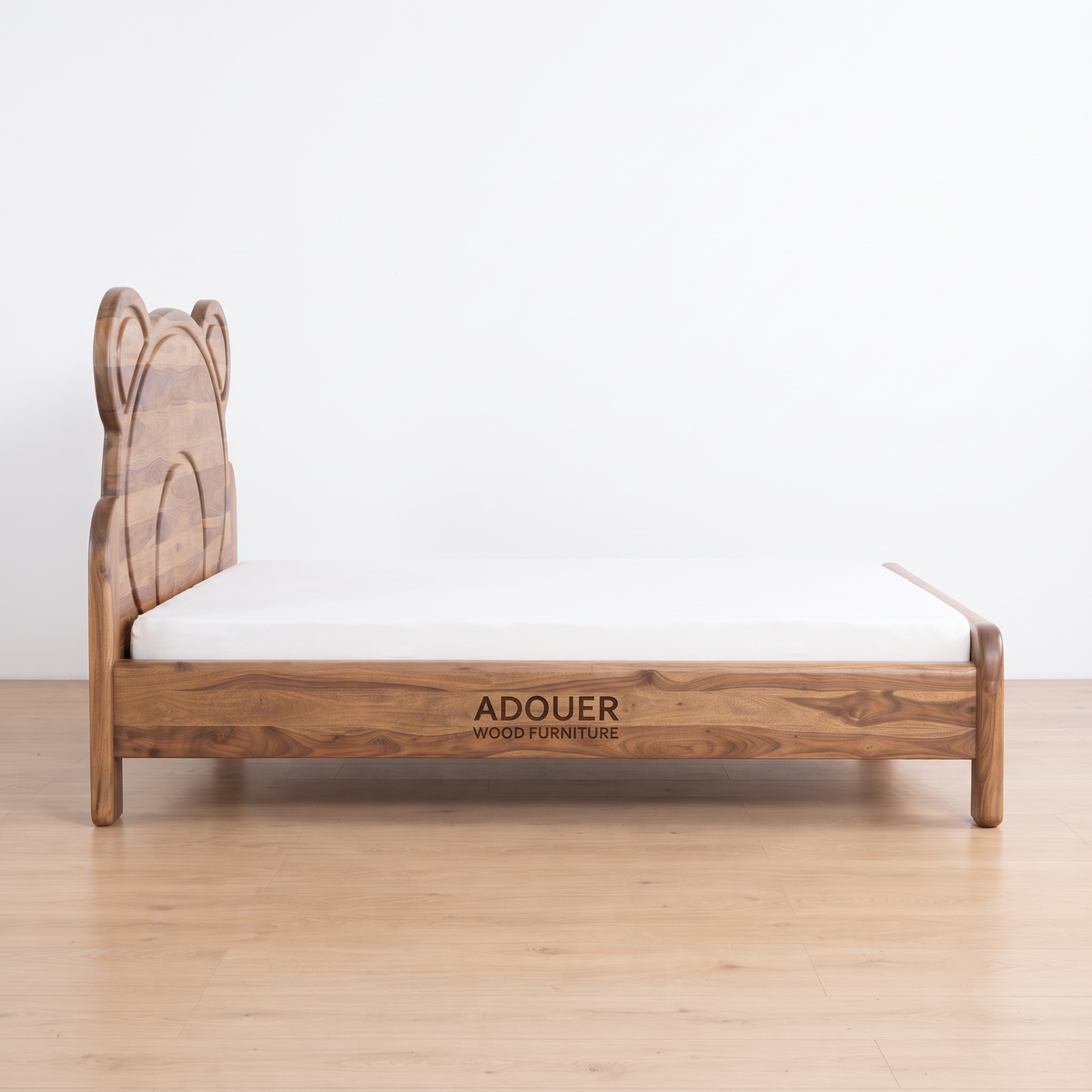 ADOUER WOOD Solid Wood Animal-Themed Children's Bed Frame